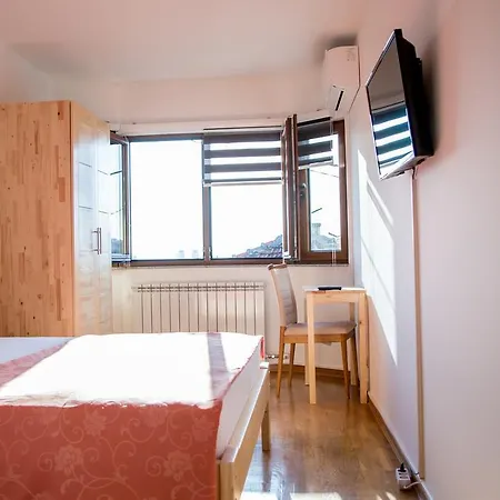 Casa de hóspedes Sky 4*