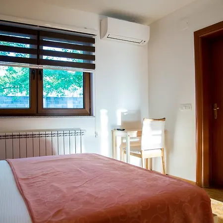 招待所 Sky 塞拉耶佛