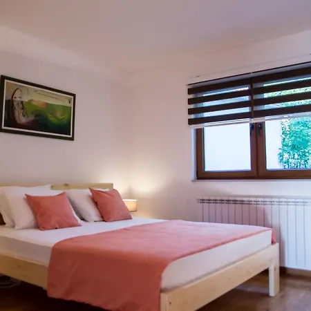 Sky Gostinjska kuća *